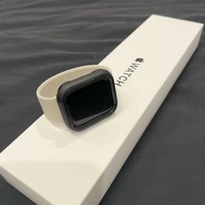Apple Watch 44mm SE